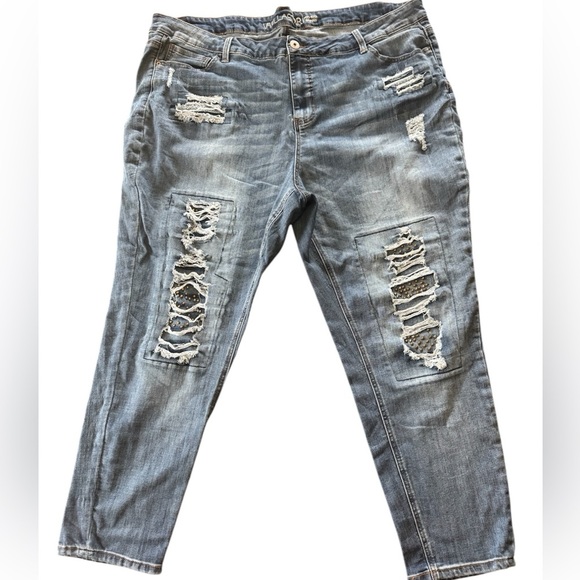 Vanilla Star Women's Distressed with embellishments Blue Jeans Sz 24W - Picture 1 of 8